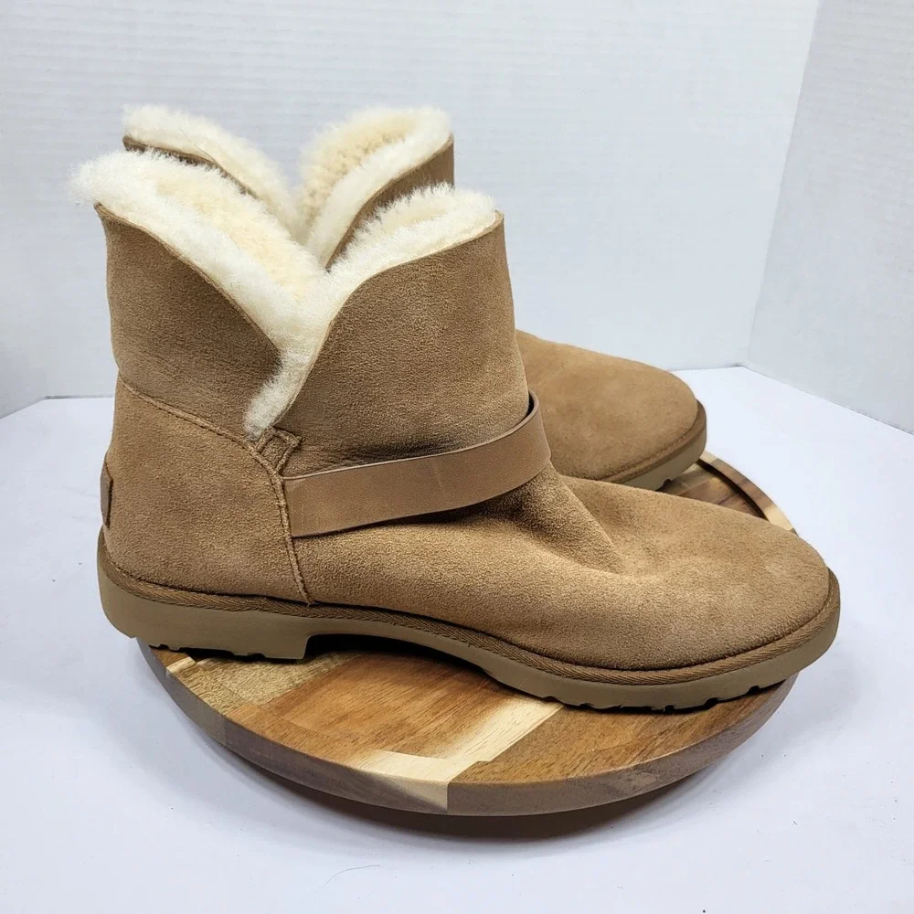 UGG Australia Women's Essential Suede Ankle Boots Buckle Strap Chestnut Size 8.5